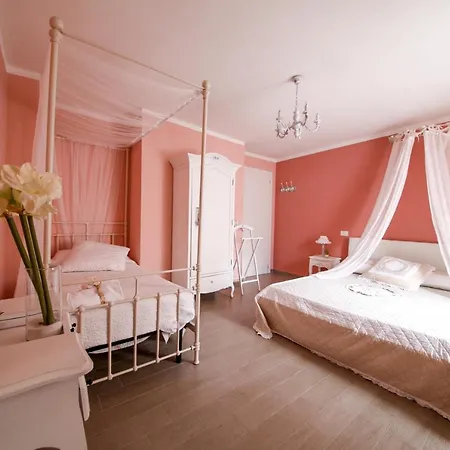 Bed & Breakfast La Vecchia Tenenza *