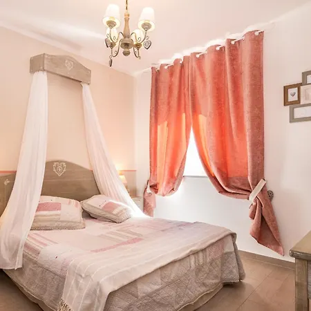 Bed & Breakfast La Vecchia Tenenza *